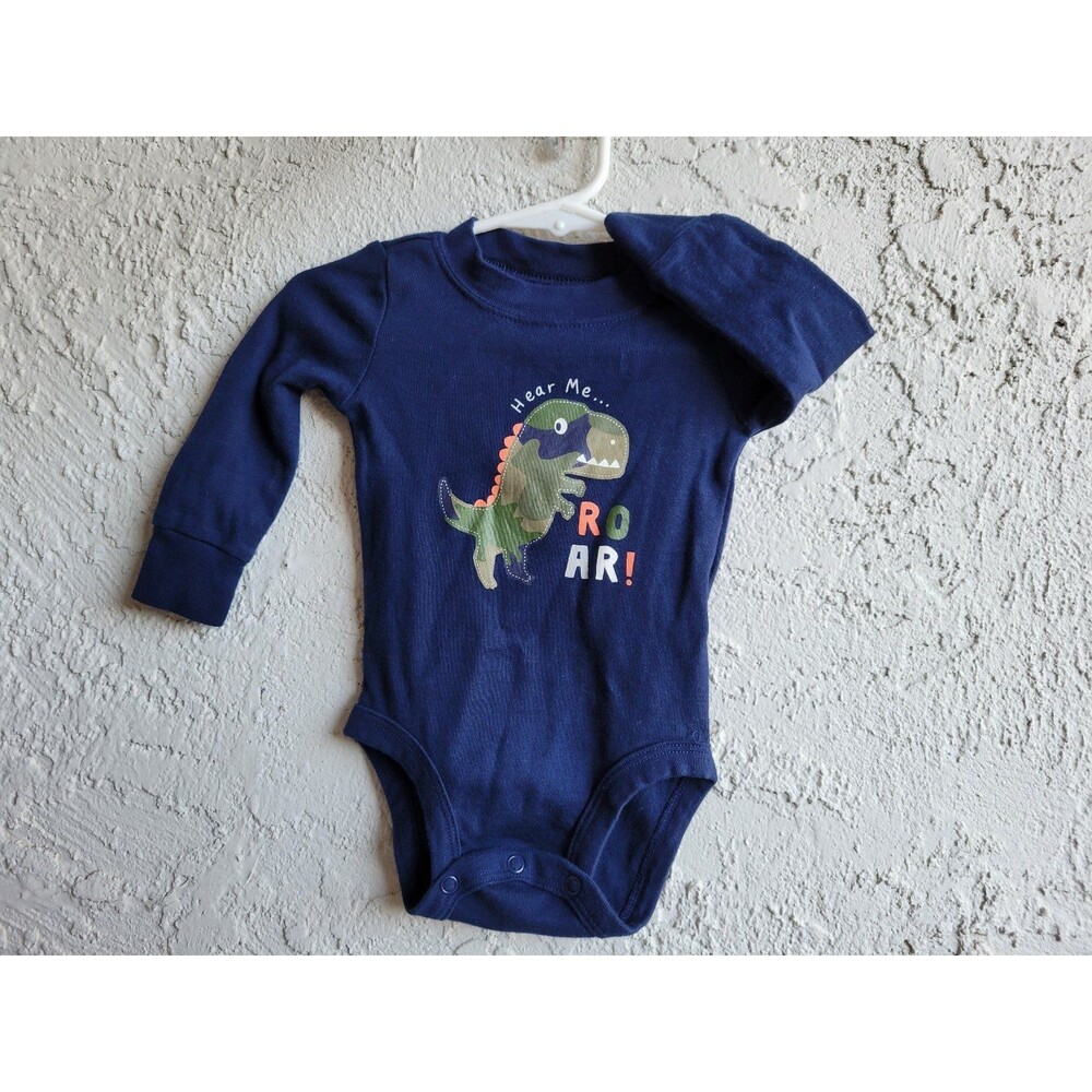 Carter's  Onesie Babies Size 6 Months